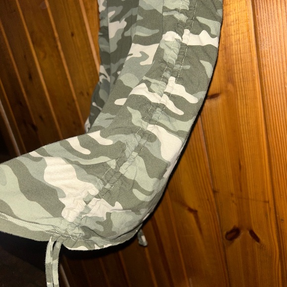 Pink camo fitted dress - Picture 4 of 5